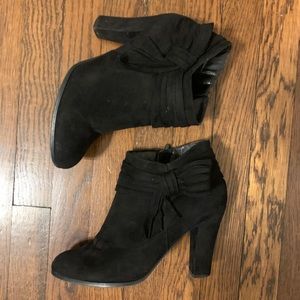 Heeled booties with bow detail - gently used!